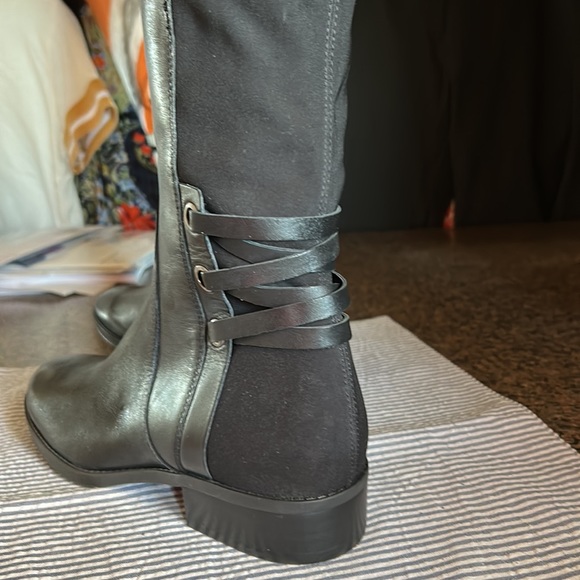 NEW “Vince Camuto” Librena size 8 1/2 heel 1 1/4 aprox leather/gore-Tex - Picture 6 of 15